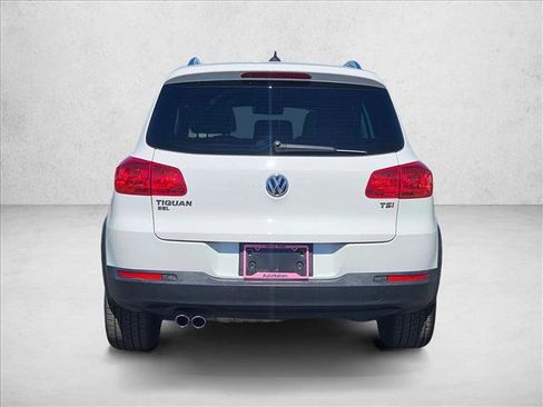 Used 2017 Volkswagen Tiguan SEL image 7