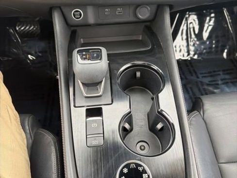 Used 2023 Nissan Rogue SL AWD/4WD image 14