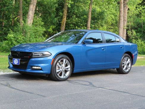 Used 2021 Dodge Charger SXT w/ Driver Convenience Group AWD/4WD image 18