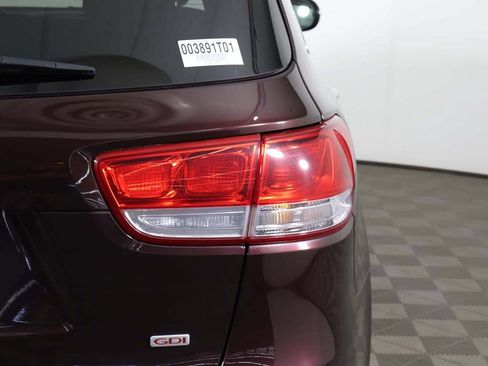 Used 2016 Kia Sorento AWD image 13