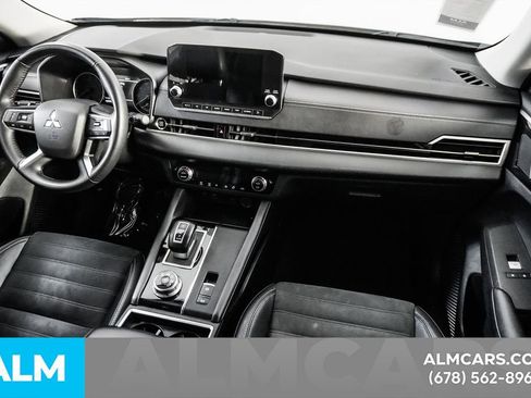 Used 2024 Mitsubishi Outlander SE image 21