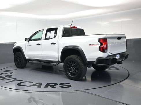 Used 2026 Chevrolet Colorado Trail Boss AWD/4WD image 7