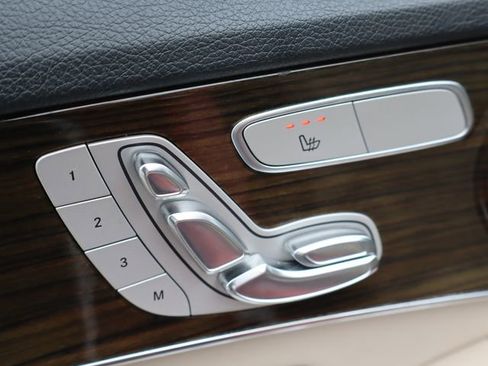 Used 2019 Mercedes-Benz C 300 Sedan image 16