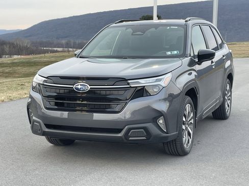 Used 2026 Subaru Forester Touring AWD/4WD image 5