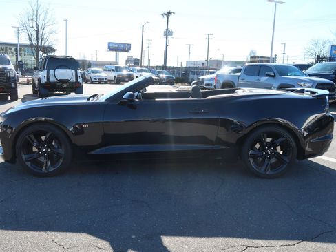 Used 2019 Chevrolet Camaro SS image 7