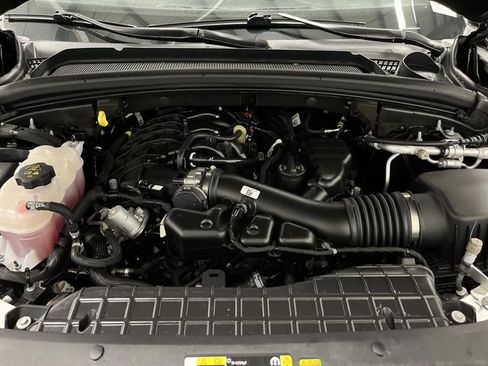 Used 2023 Jeep Grand Cherokee L Limited image 40