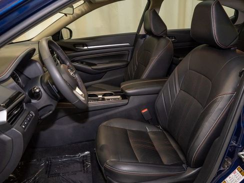 Certified 2023 Nissan Altima 2.0 SR image 10