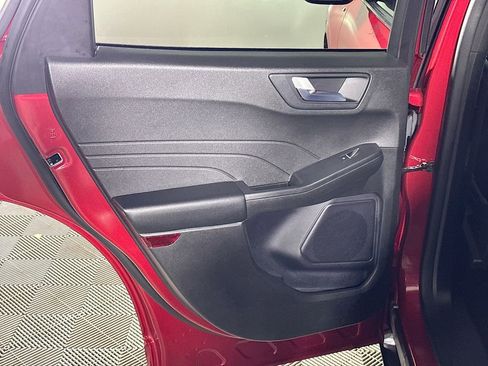 Used 2024 Ford Escape ST-Line image 18