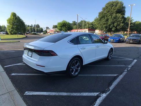 Used 2024 Honda Accord EX image 14