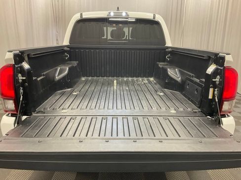 Used 2023 Toyota Tacoma SR5 w/ Technology Package AWD/4WD image 7