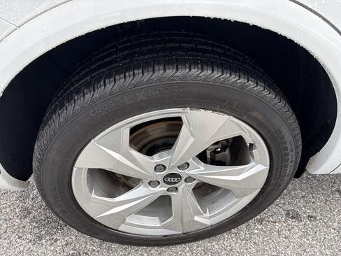 Used 2021 Audi Q5 Premium Plus w/ Premium Plus Package image 28