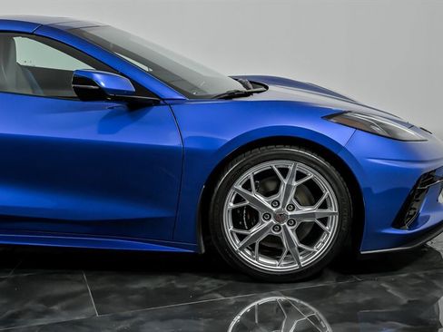 Used 2021 Chevrolet Corvette Stingray Preferred Cpe w/ Z51 Performance Package RWD image 12
