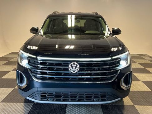 Certified 2024 Volkswagen Atlas SE AWD/4WD image 2