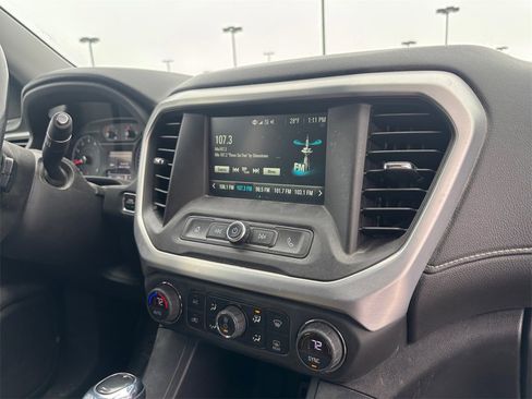 Used 2018 GMC Acadia SLE image 20
