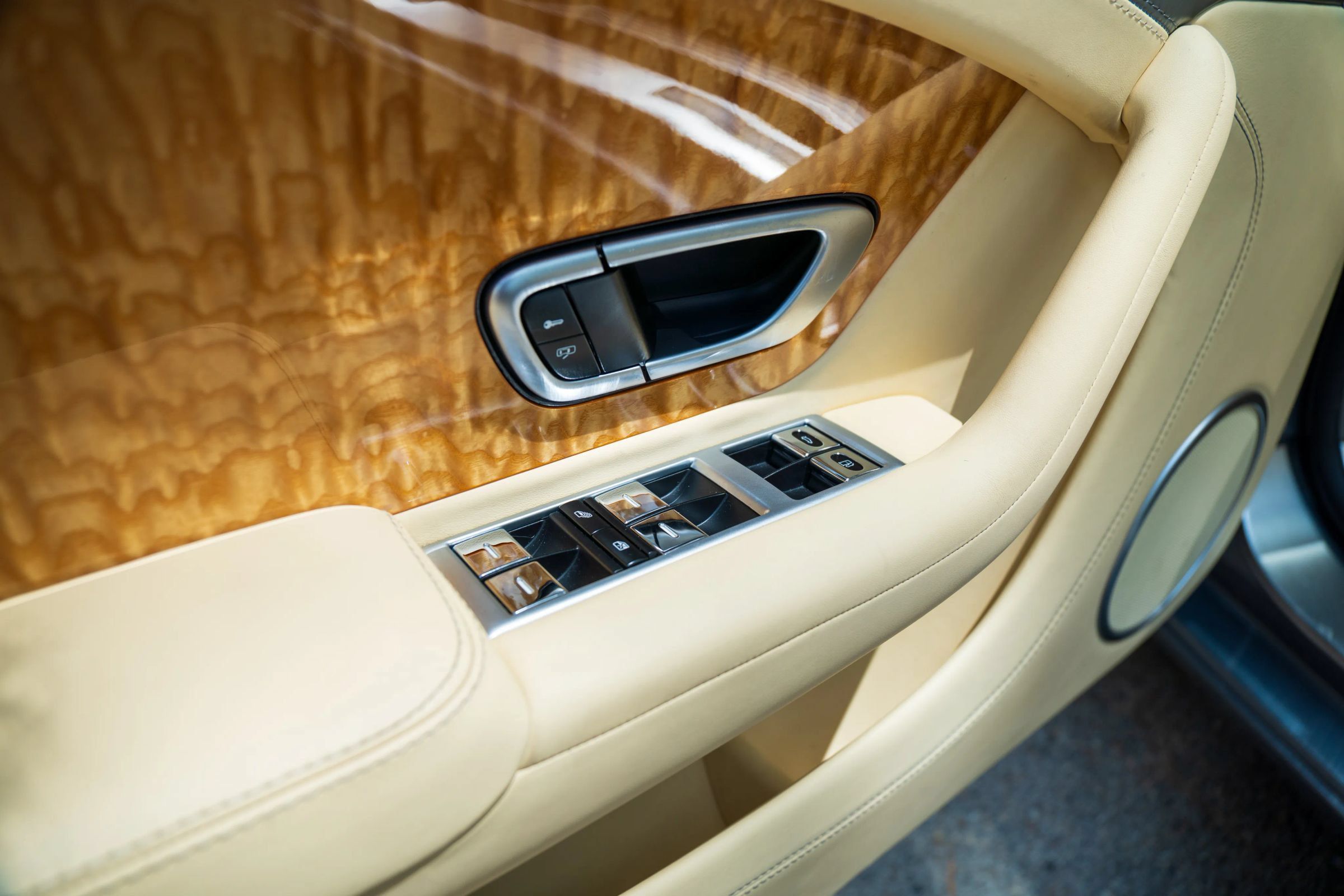 Used 2013 Bentley Continental GT AWD/4WD image 24