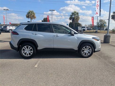 Certified 2026 Toyota Corolla Cross L image 2