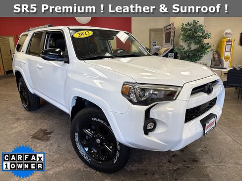 Used 2022 Toyota 4Runner SR5 Premium image 1