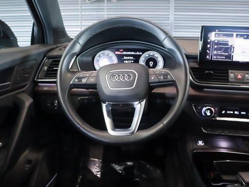 Used 2025 Audi Q5 2.0T Premium Plus w/ Premium Plus Package AWD/4WD image 18