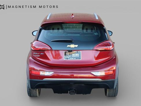 Used 2019 Chevrolet Bolt Premier w/ Infotainment Package image 8