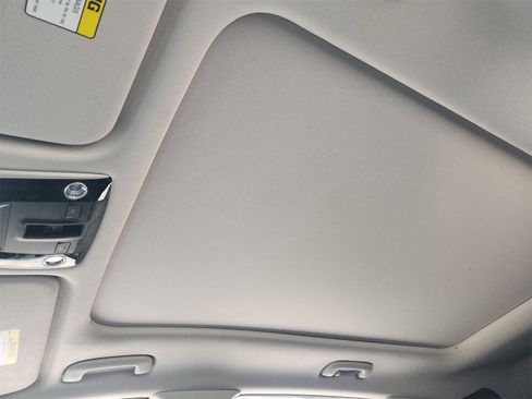 Used 2025 Kia Sorento S w/ Panoramic Sunroof Package image 33