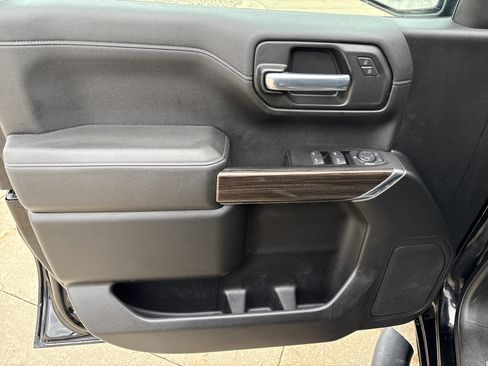 Used 2021 Chevrolet Silverado 1500 RST image 10