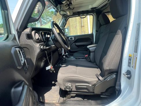 Used 2020 Jeep Wrangler Unlimited Sport S AWD/4WD image 30
