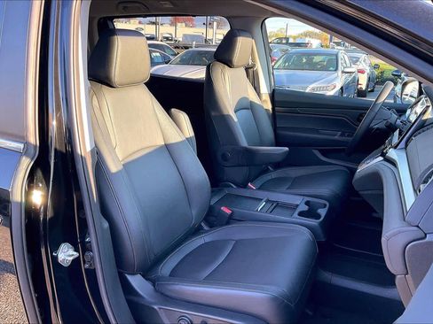 Used 2023 Honda Odyssey EX-L image 9