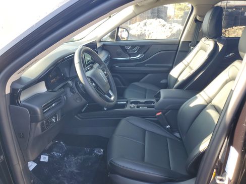 New 2026 Lincoln Corsair Premiere image 12