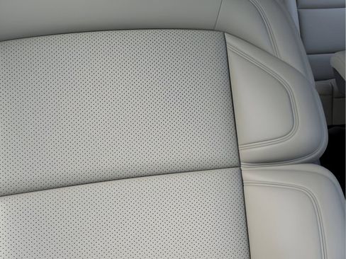 New 2026 Lincoln Navigator Reserve AWD/4WD image 16