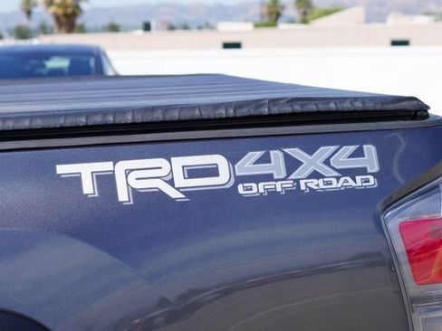 Certified 2021 Toyota Tacoma TRD Off-Road w/ Technology Package AWD/4WD image 12