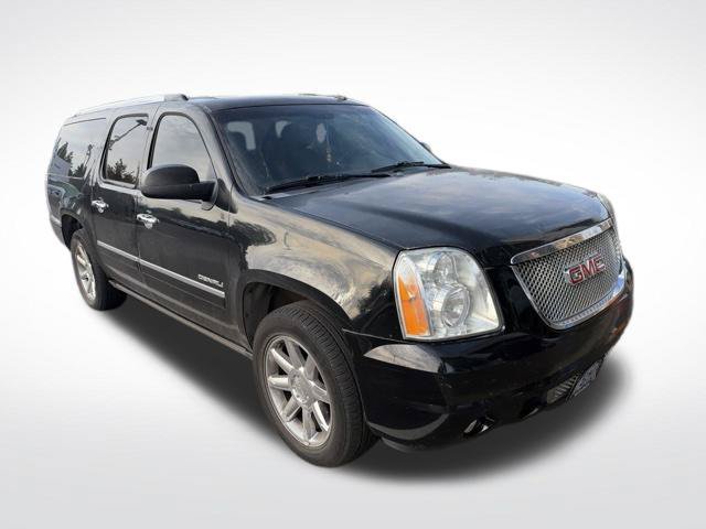Used 2013 GMC Yukon XL Denali RWD image 6