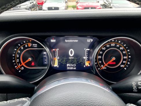 Used 2019 Jeep Wrangler Unlimited Sahara image 23