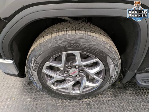 Used 2023 GMC Sierra 1500 SLT w/ SLT Premium Package AWD/4WD image 7