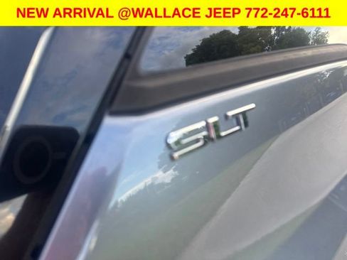 Used 2021 GMC Terrain SLT FWD image 9