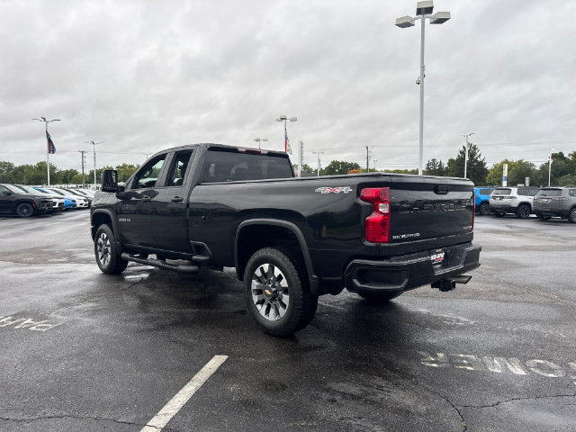 Used 2023 Chevrolet Silverado 2500 Custom w/ Gooseneck/5TH Wheel Package AWD/4WD image 5