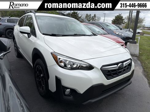 Used 2022 Subaru Crosstrek 2.0i Premium AWD/4WD image 1