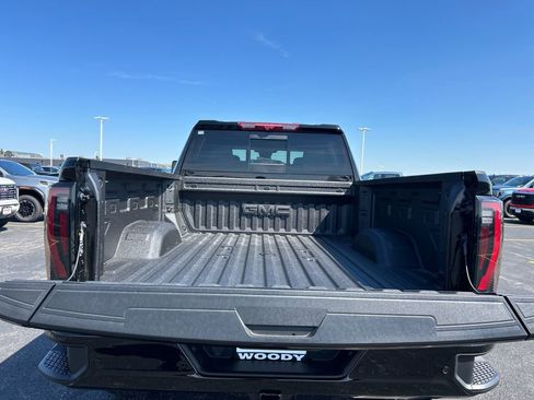 New 2026 GMC Sierra 2500 AT4 w/ AT4 Premium Plus Package image 39