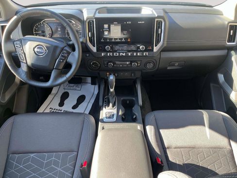 New 2026 Nissan Frontier SV w/ SV Convenience Package AWD/4WD image 16