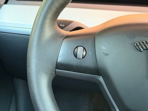 Used 2022 Tesla Model 3 Long Range AWD/4WD image 43