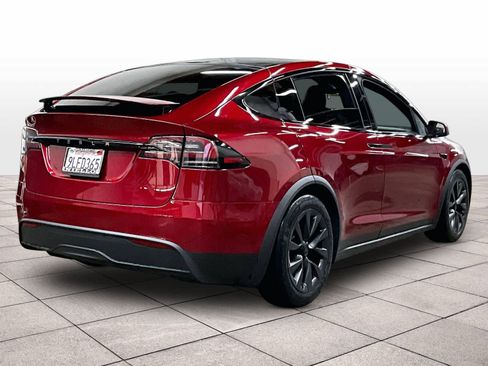 Used 2024 Tesla Model X image 15