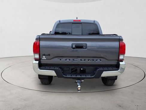 Used 2021 Toyota Tacoma SR5 w/ SR5 Appearance Package (SM) AWD/4WD image 6