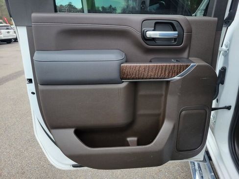 Used 2021 GMC Sierra 2500 Denali w/ Denali Ultimate Package image 28