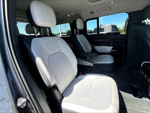 Used 2025 Land Rover Defender 130 V8 AWD/4WD image 29