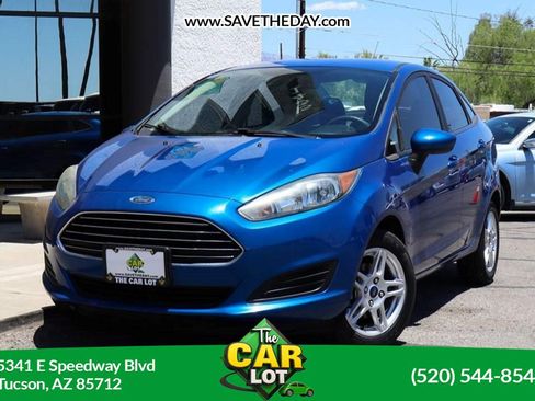 Used 2019 Ford Fiesta SE FWD image 1