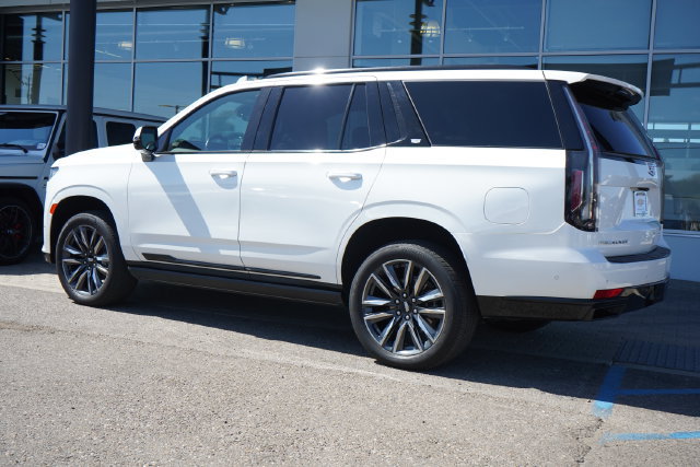 Used 2023 Cadillac Escalade Sport Platinum AWD/4WD image 6
