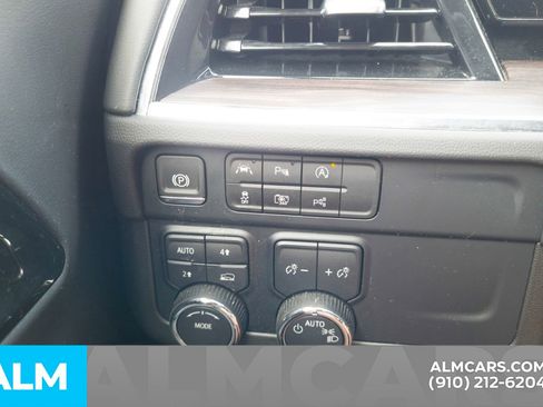 Used 2025 Chevrolet Tahoe LT AWD/4WD image 34
