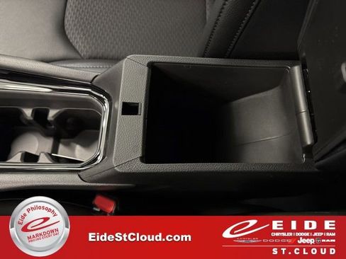 New 2026 Jeep Compass Latitude image 38