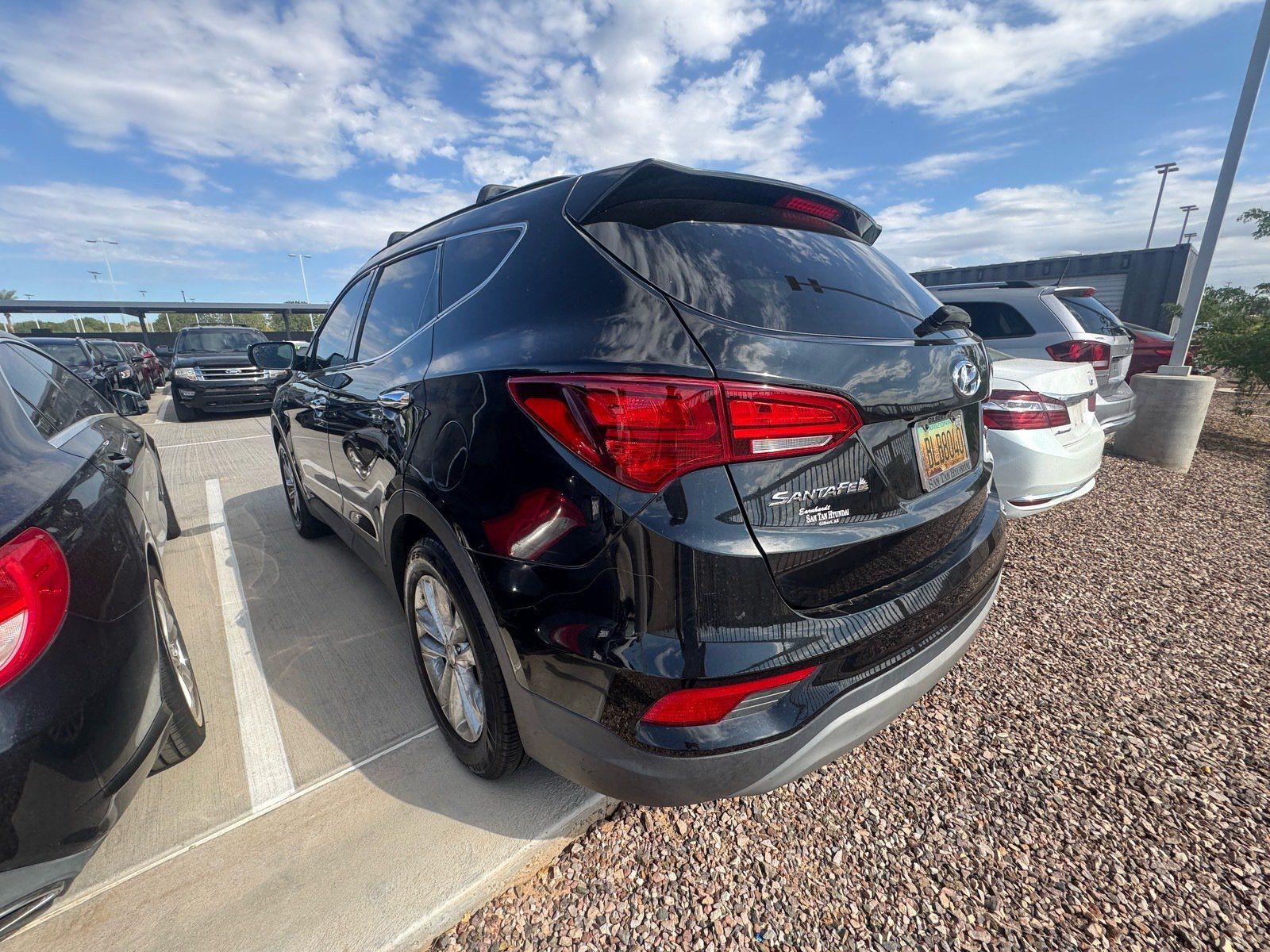 Used 2018 Hyundai Santa Fe Sport 2.0T FWD image 3