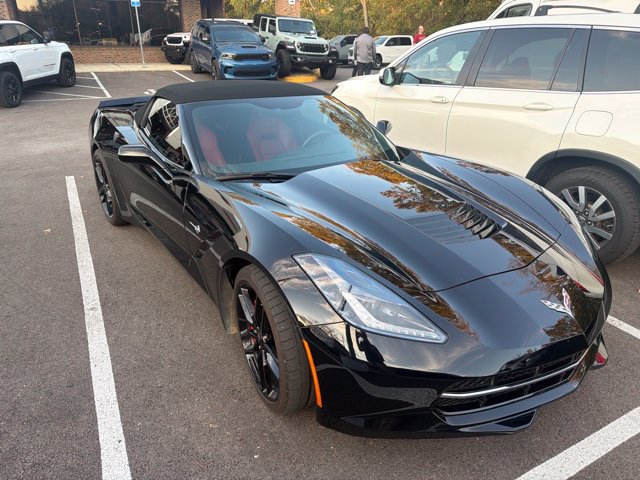 Used 2019 Chevrolet Corvette Stingray Convertible w/ 1LT RWD image 3