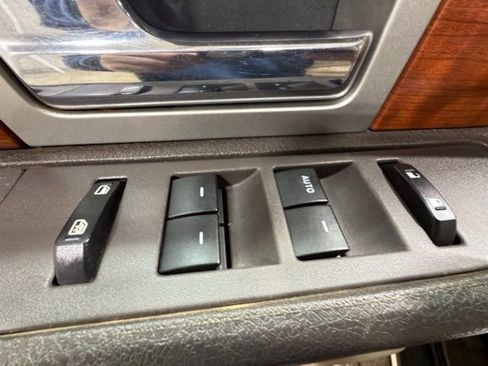 Used 2010 Ford F150 Lariat image 13